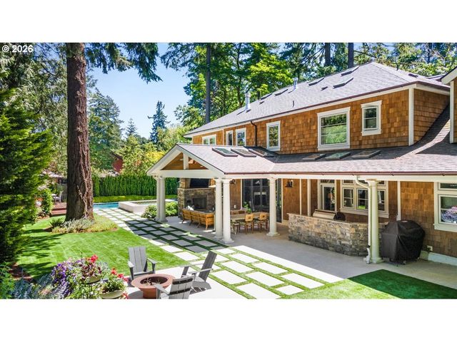 4105 UPPER Dr, Lake Oswego, OR 97035