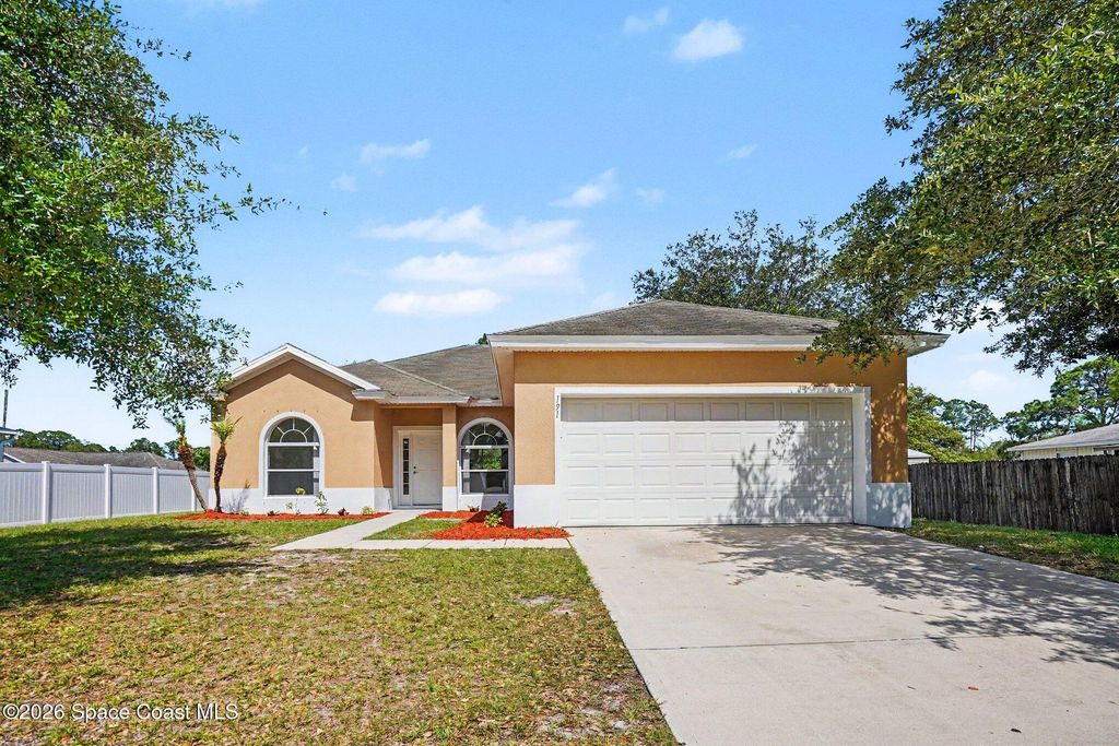 191 Turk Road SW, Palm Bay, FL 32908