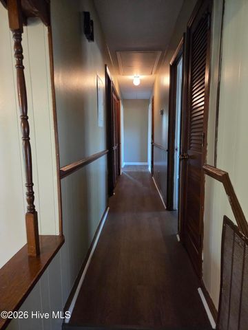 802 Eagle Road, Kinston, NC 28501