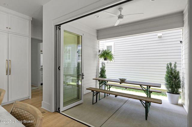 6115 Passionflower Dr, Prospect, KY 40059