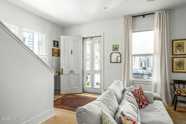 6115 Passionflower Dr, Prospect, KY 40059