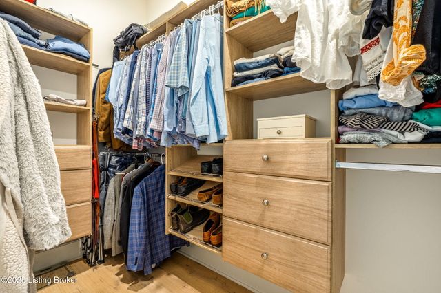 6115 Passionflower Dr, Prospect, KY 40059