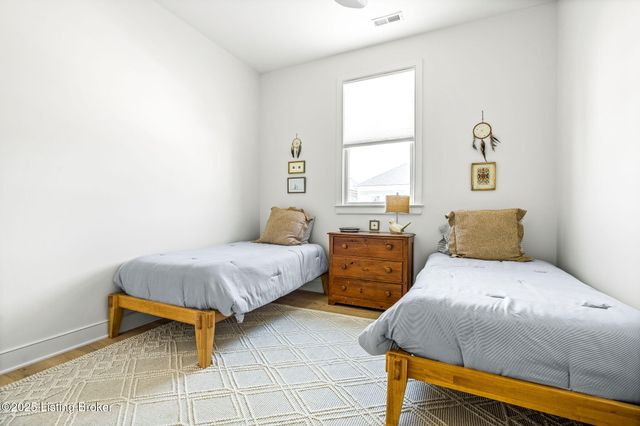 6115 Passionflower Dr, Prospect, KY 40059