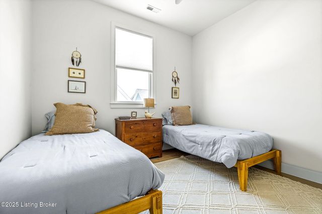 6115 Passionflower Dr, Prospect, KY 40059