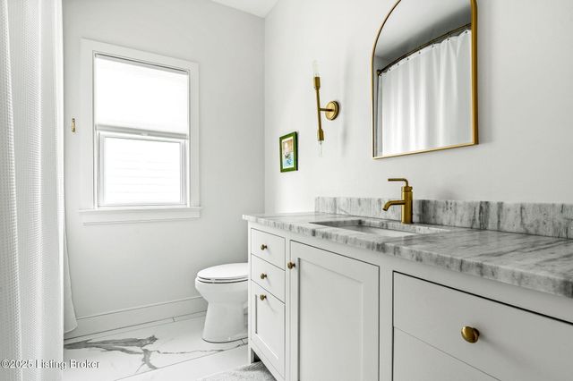 6115 Passionflower Dr, Prospect, KY 40059