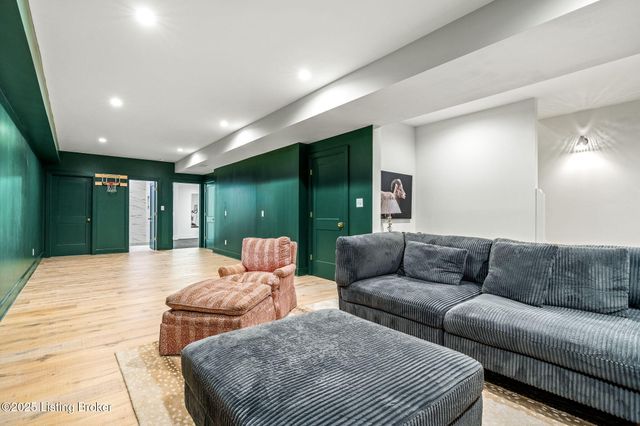 6115 Passionflower Dr, Prospect, KY 40059