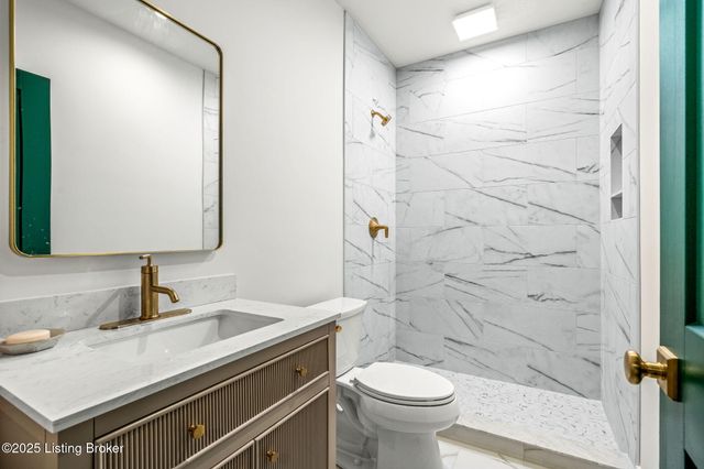 6115 Passionflower Dr, Prospect, KY 40059