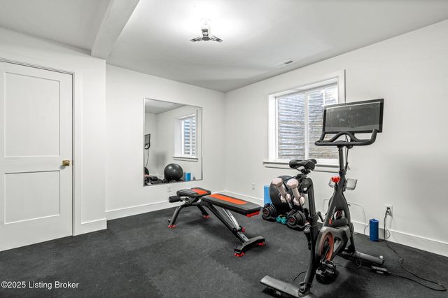 6115 Passionflower Dr, Prospect, KY 40059