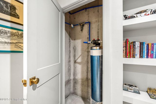 6115 Passionflower Dr, Prospect, KY 40059