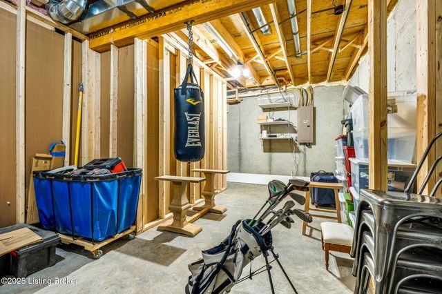 6115 Passionflower Dr, Prospect, KY 40059