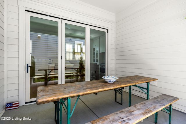 6115 Passionflower Dr, Prospect, KY 40059