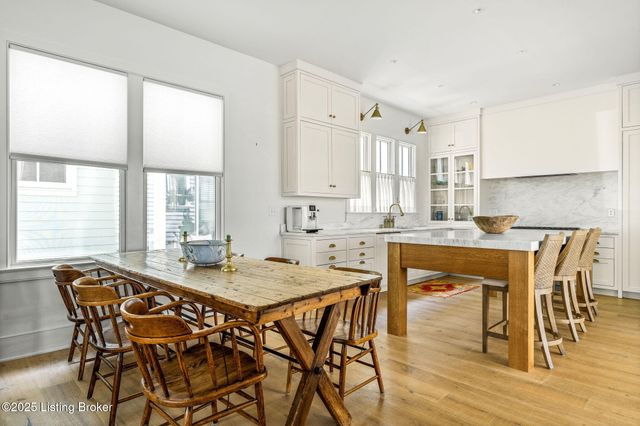 6115 Passionflower Dr, Prospect, KY 40059