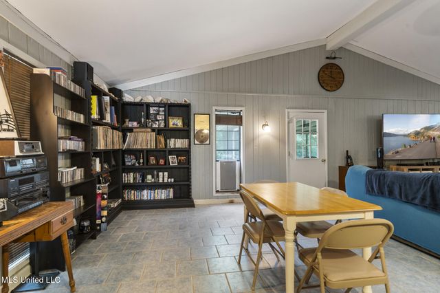 5539 Gates Avenue, Long Beach, MS 39560
