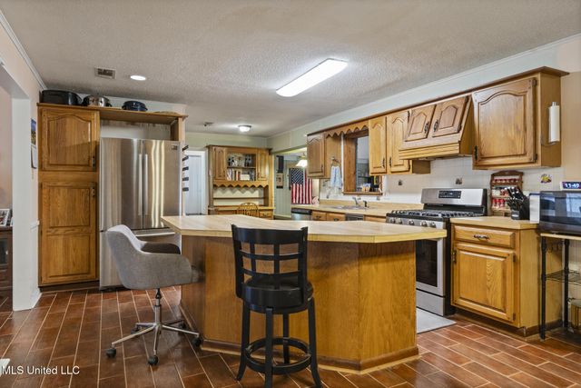 5539 Gates Avenue, Long Beach, MS 39560