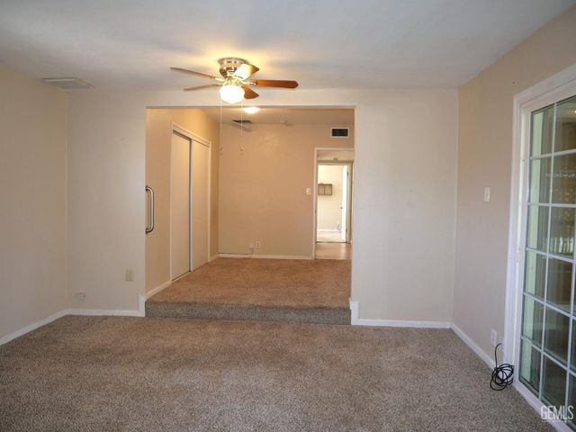 101 Oakdale Drive, Bakersfield, CA 93309