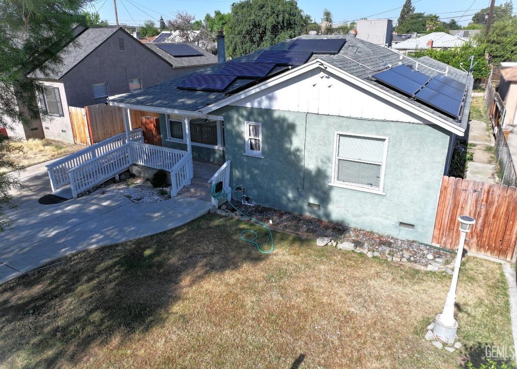 101 Oakdale Drive, Bakersfield, CA 93309