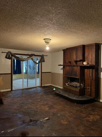 1260 Gilbert Street, Flint, MI 48532