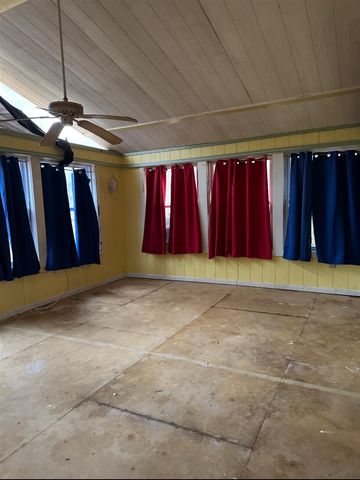 1260 Gilbert Street, Flint, MI 48532