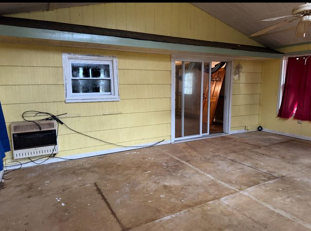 1260 Gilbert Street, Flint, MI 48532