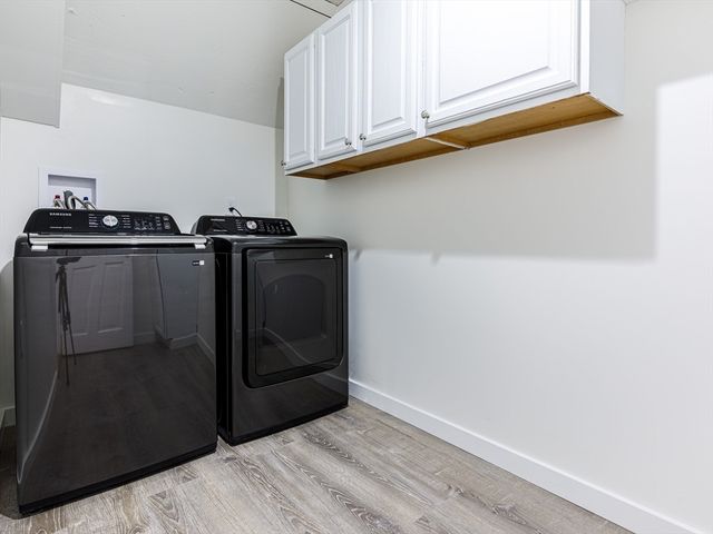 12 Eaton Ct. 12, Wellesley, MA 02481