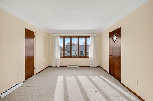 617 17th Avenue, Gilbertville, IA 50634