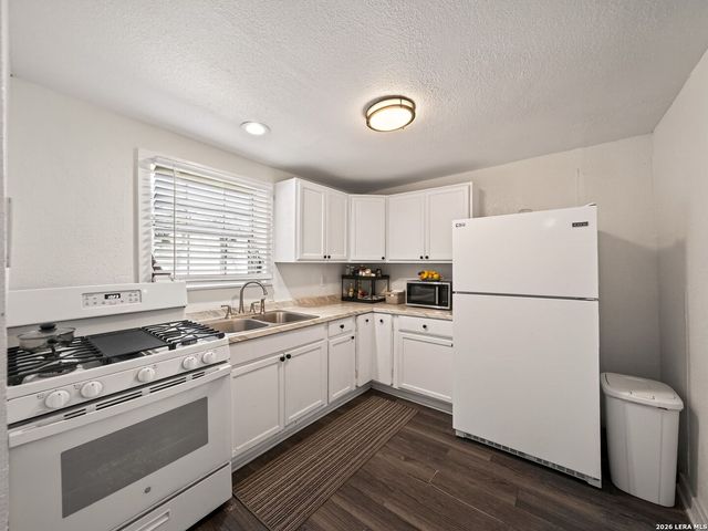 124 Belmont, San Antonio, TX 78202