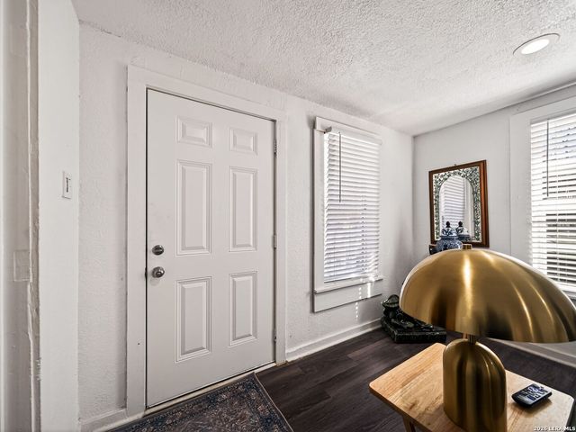 124 Belmont, San Antonio, TX 78202