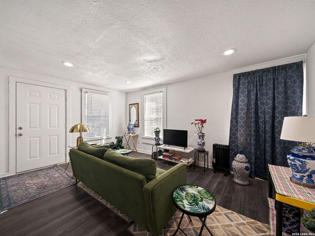 124 Belmont, San Antonio, TX 78202