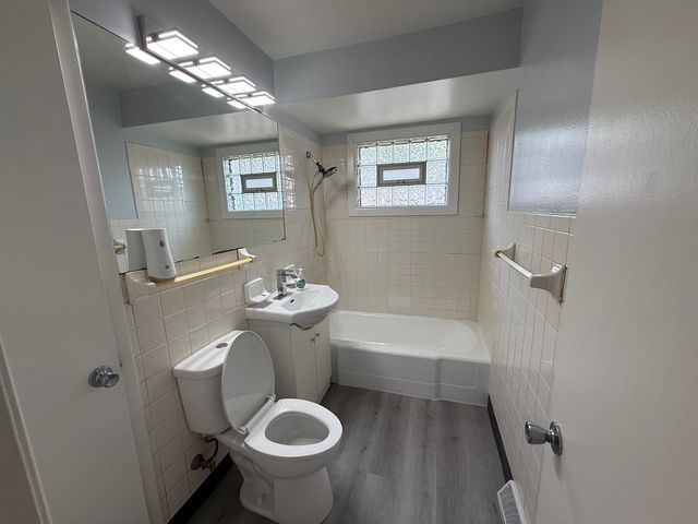 17043 Trapet Avenue, Hazel Crest, IL 60429