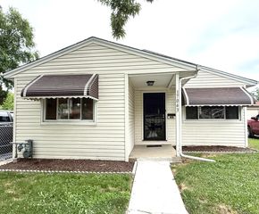 17043 Trapet Avenue, Hazel Crest, IL 60429