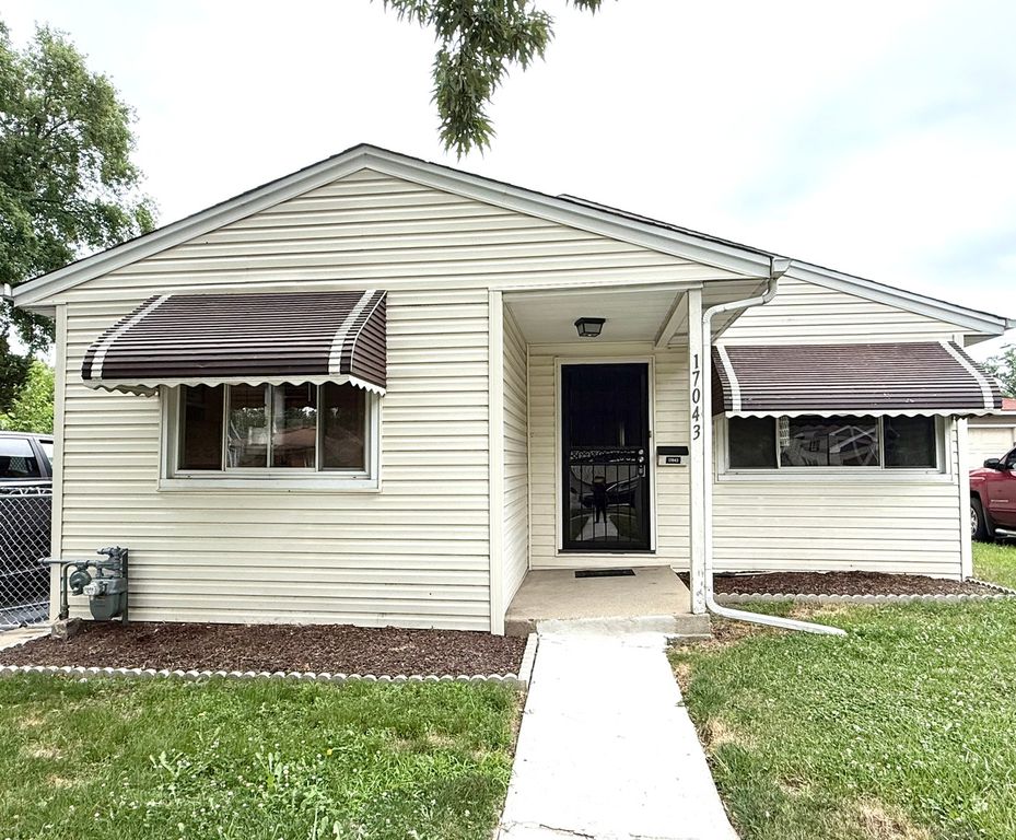 17043 Trapet Avenue, Hazel Crest, IL 60429