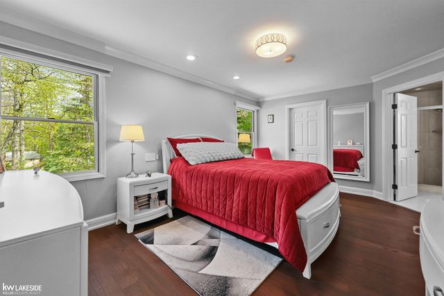 1440 Woodbridge Lane, Wixom, MI 48393
