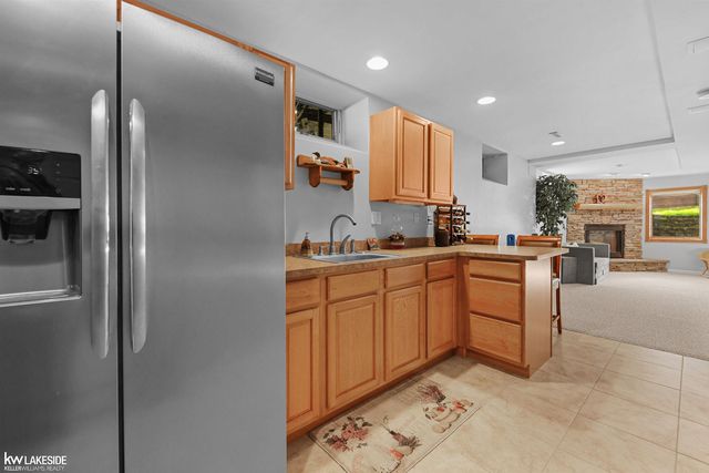 1440 Woodbridge Lane, Wixom, MI 48393