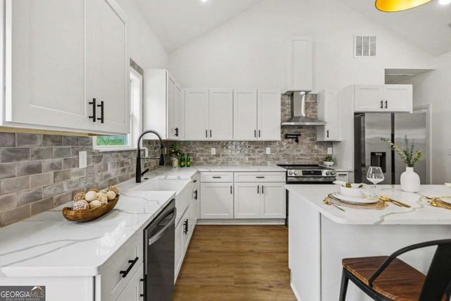 106 Arnco 1st Street, Newnan, GA 30263