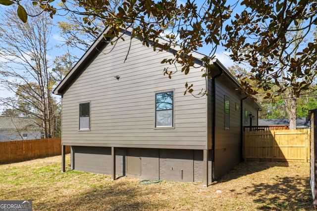 106 Arnco 1st Street, Newnan, GA 30263