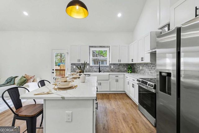 106 Arnco 1st Street, Newnan, GA 30263