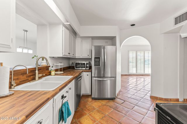 1822 E MARSHALL Avenue, Phoenix, AZ 85016