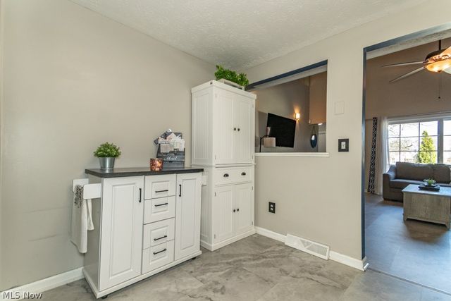 5485 Wildwood Court D, Willoughby, OH 44094