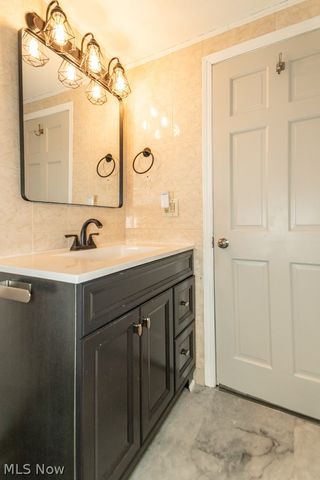 5485 Wildwood Court D, Willoughby, OH 44094