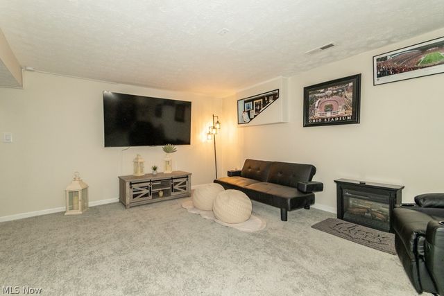 5485 Wildwood Court D, Willoughby, OH 44094