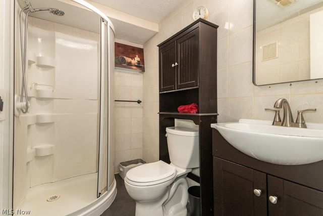 5485 Wildwood Court D, Willoughby, OH 44094