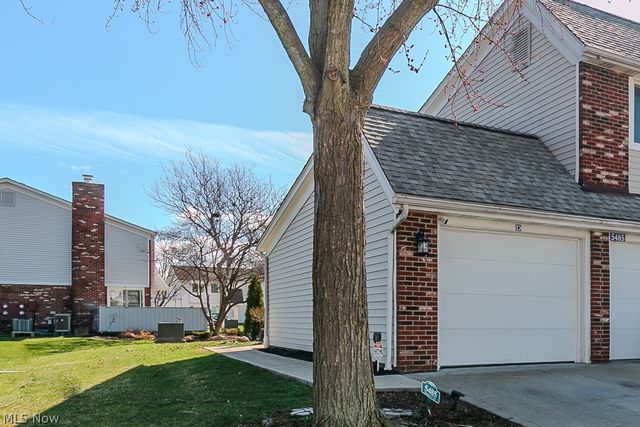 5485 Wildwood Court D, Willoughby, OH 44094