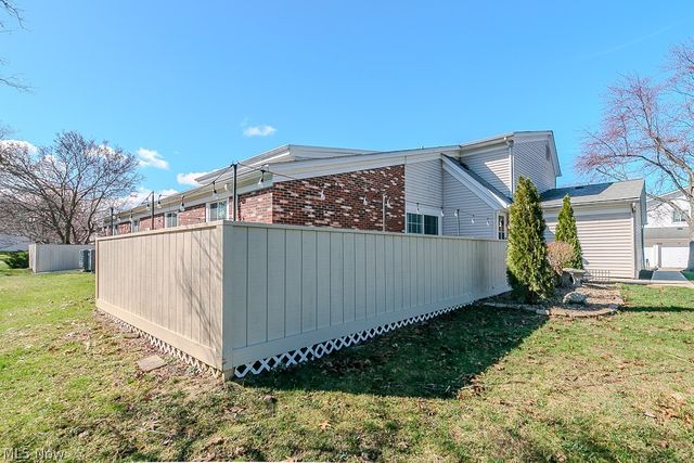 5485 Wildwood Court D, Willoughby, OH 44094