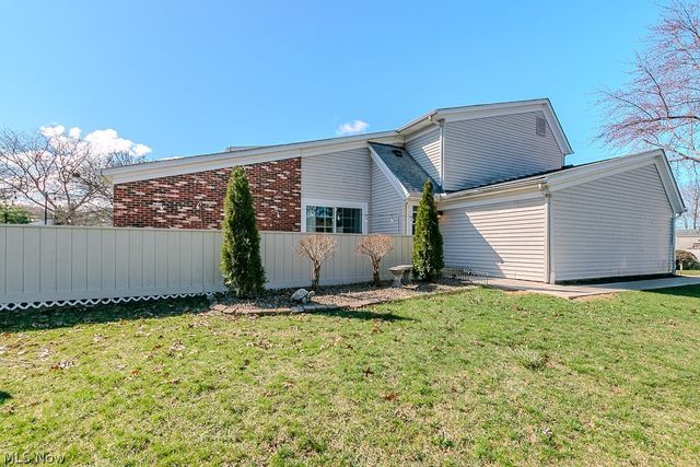 5485 Wildwood Court D, Willoughby, OH 44094