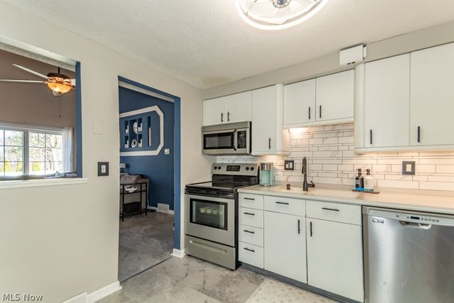 5485 Wildwood Court D, Willoughby, OH 44094