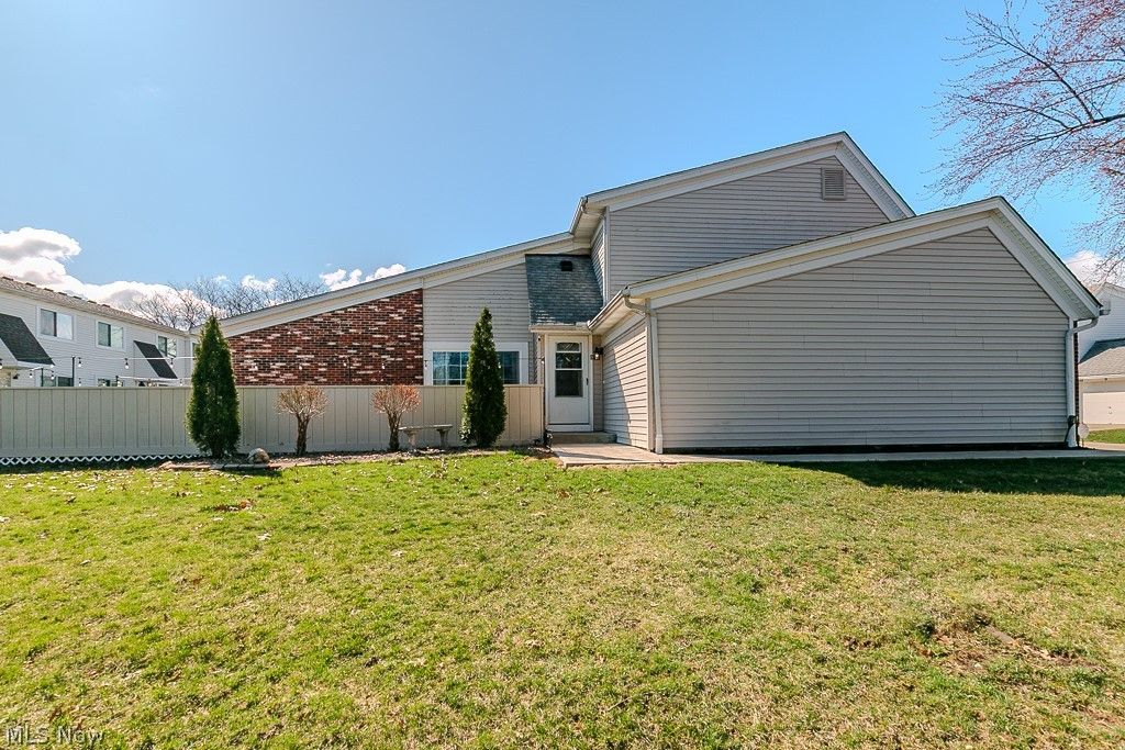 5485 Wildwood Court D, Willoughby, OH 44094