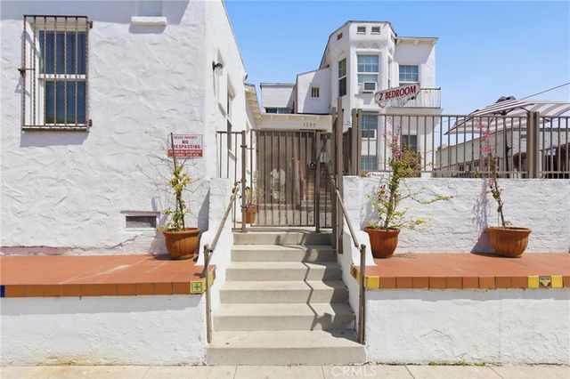 1250 N Mariposa Avenue, Los Angeles, CA 90029