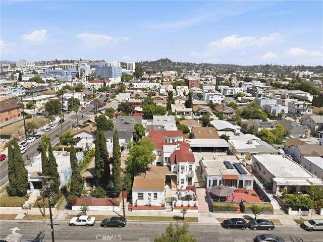 1250 N Mariposa Avenue, Los Angeles, CA 90029