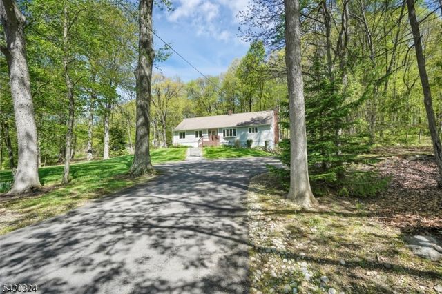 90 Russling Rd, Independence Twp., NJ 07840