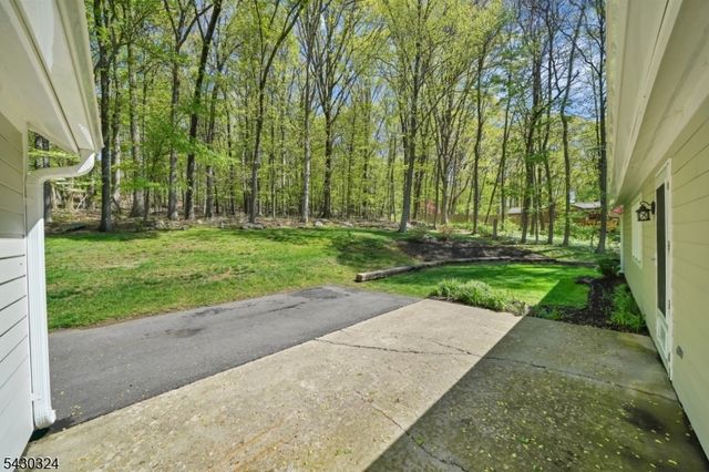 90 Russling Rd, Independence Twp., NJ 07840